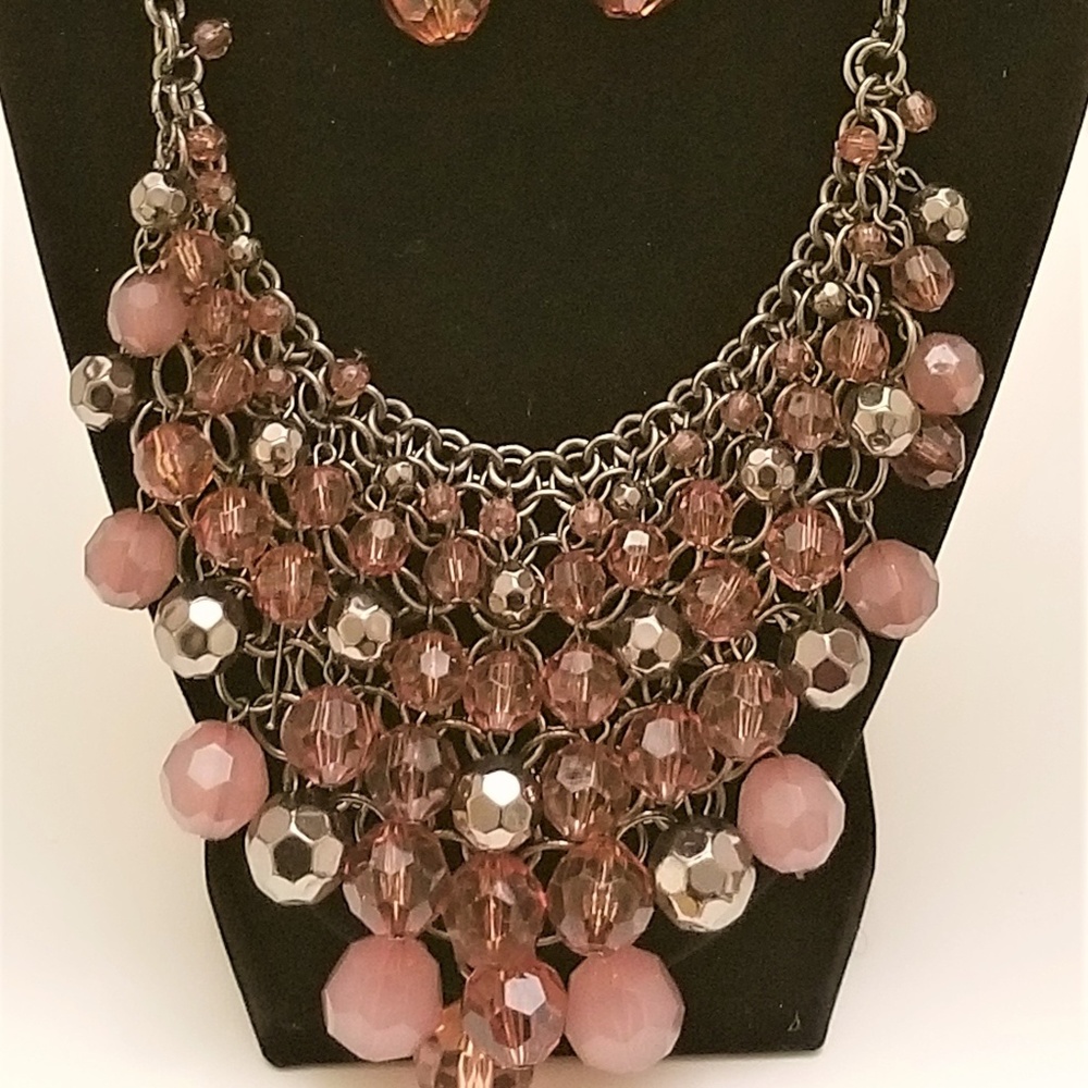 Purplish pink bead drop necklace set